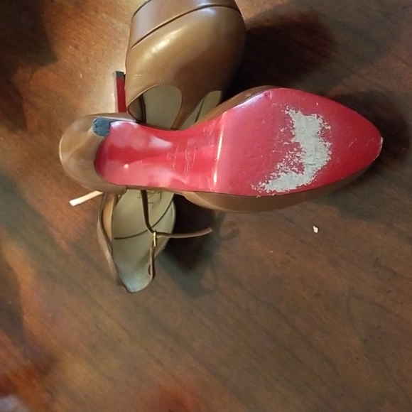 Christian loubinton - Picture 3 of 3